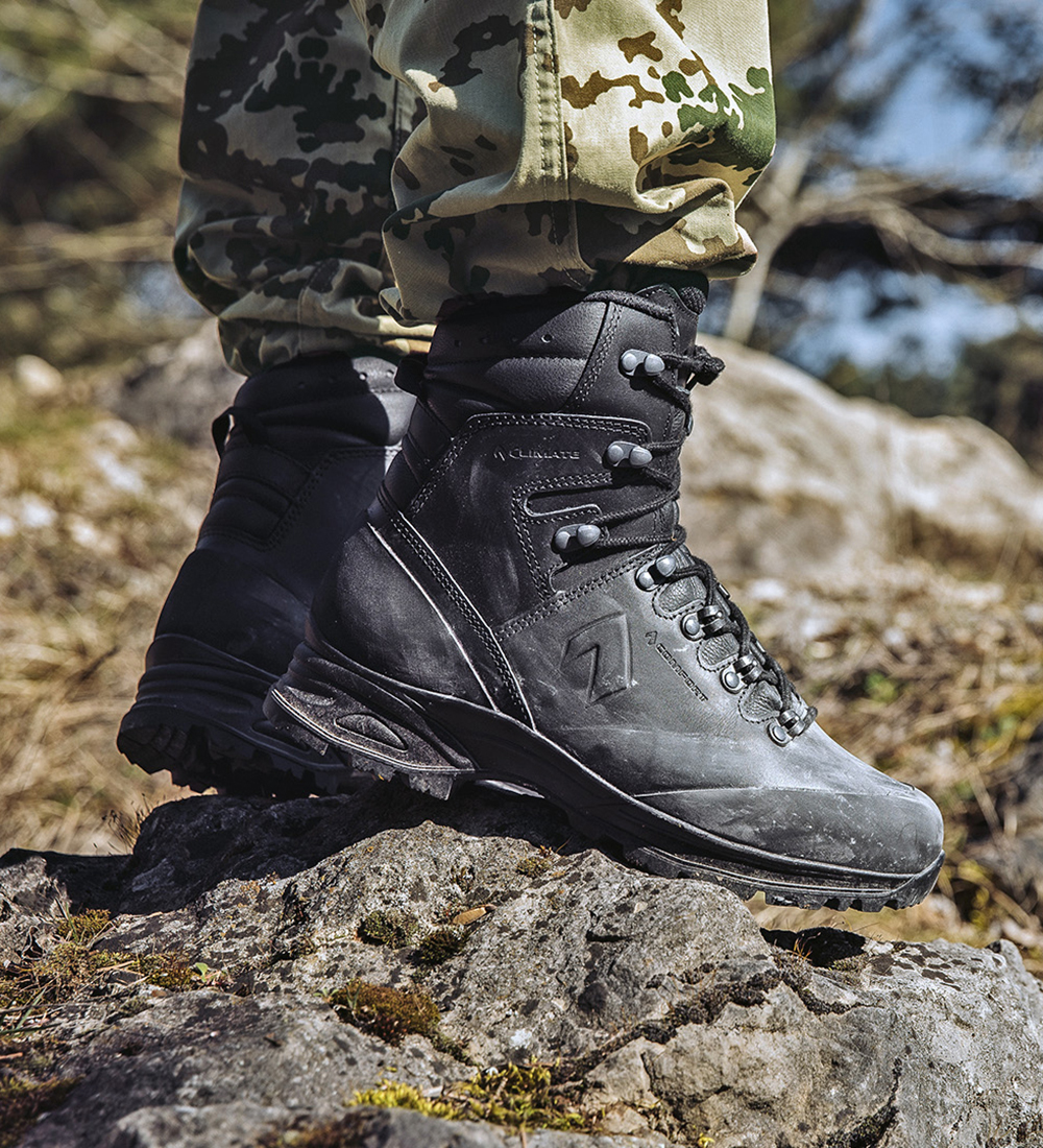 214012_commander_1000x1100 214012_commander_1000x1100