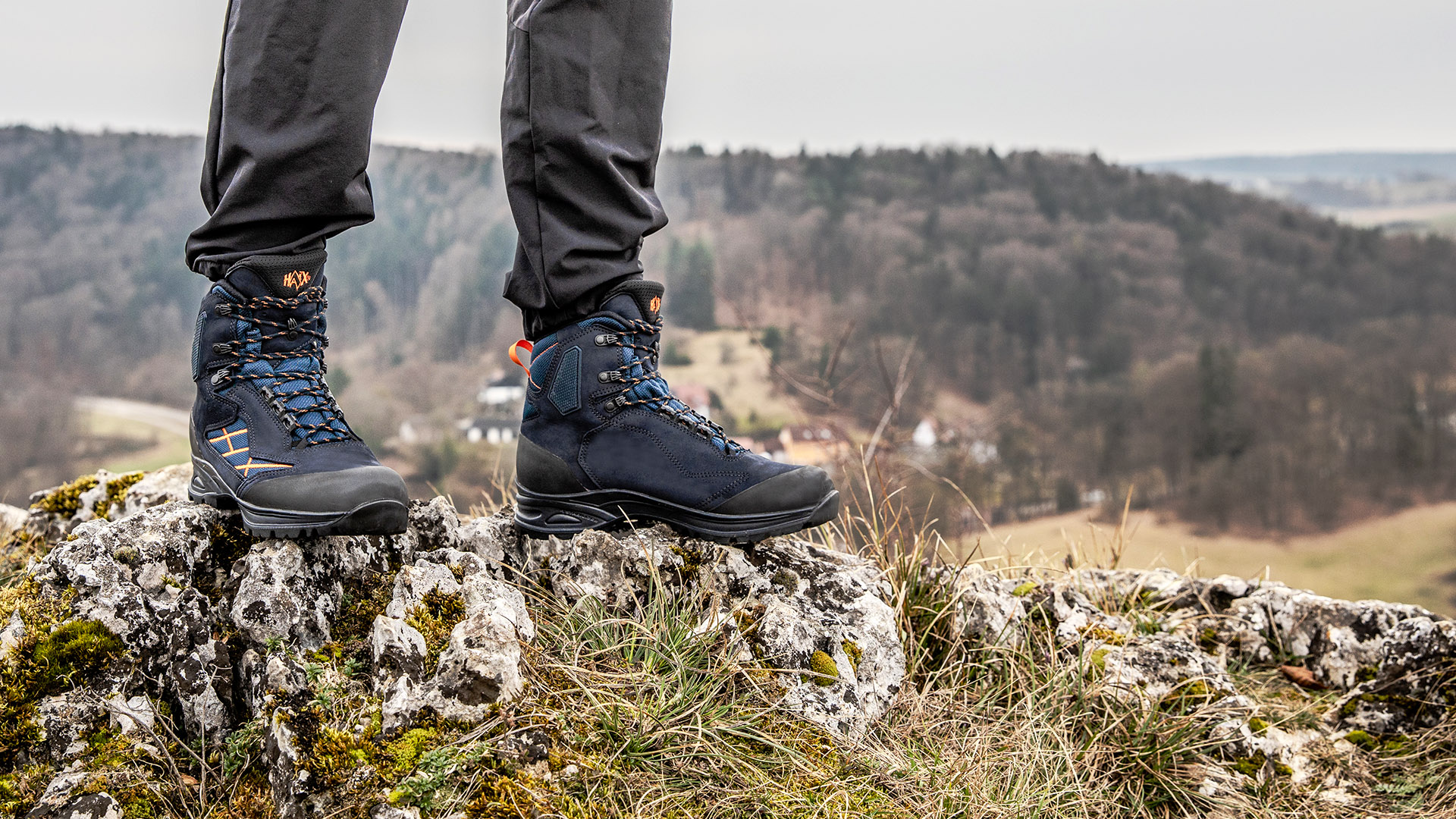 08475_scout-3-0_navy-orange-pdp_1080x1920px_022024