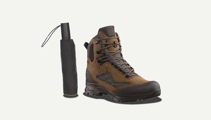Pour une durée limitée : un parapluie offert pour tout achat de chaussures de plein air et de vêtements techniques.