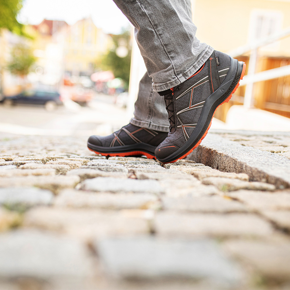 330059_-be_adventure_2-2_GTX_low_graphite-orange_act07 330059_-be_adventure_2-2_gtx_low_graphite-orange_act0701910